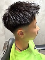 ディスイズバーバーサード(THIS IS BARBER 3rd) メンズカット スキンフェード 刈り上げショート 黒髪 20代