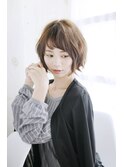 オン眉ショートボブ
