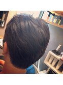 耳周り襟足スッキリショート