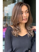 トルネード(TORNADO)&nbsp;大人レイヤーかきあげ前髪毛先カラーベージュシアーカラー