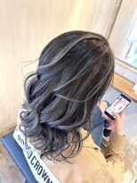 マロウ(marou)&nbsp;ハイライト×外国人風カラー