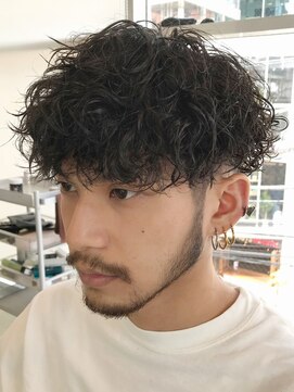 フィフス 原宿(fifth) 黒髪ツイストスパイラルパーマ刈り上げマッシュツーブロック