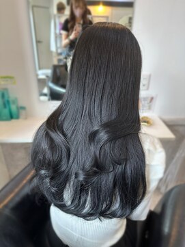 ラビス 浦和(Lovis) 美髪/ネビージュ/大人かわいい/透明感ショート[浦和]