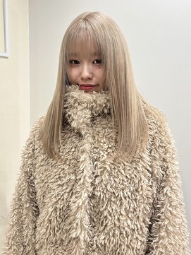 ゼストララ(ZEST Lara) ブロンドベージュ【吉祥寺】斎藤百花