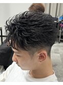フェザーショートパーマ/メンズ/刈り上げ/眉毛/ツイスト