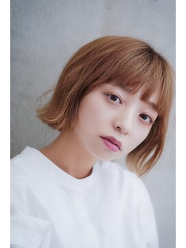 グレイス ヘアドレッシング 鷹匠(grace hair dressing) 切りっぱなしボブ×オークルベージュ