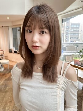 バイオレットジェム(Violet`jem) くびれミディアムレイヤーマロンベージュ韓国ヘアKA-81