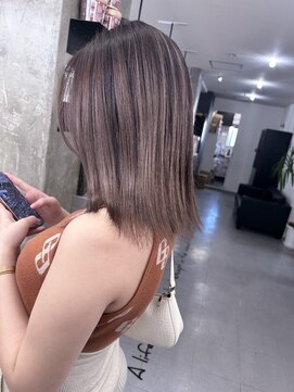 キング 枚方店(K!ng) ハイライトカラーミルクティーベージュレイヤーカット