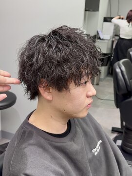 ニレイナガノ(201 NAGANO) ツイストスパイラル/マッシュパーマ/縦落ちパーマ