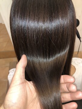 アコンプリッシュ 代官山 恵比寿(accomplish) ミルキーアクアミネコラ