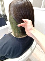 ヴィフ ヘアアンドデザイン(Vif hair&design)&nbsp;ディープグリーンのインナーカラー