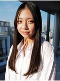 センターパート_ナチュラルストレートヘア