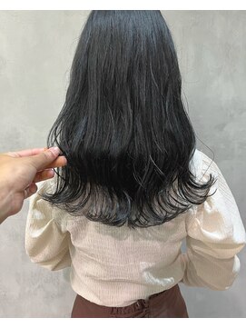 キチ(kichi.) [kichi.] ロングヘア×ダークグレージュ