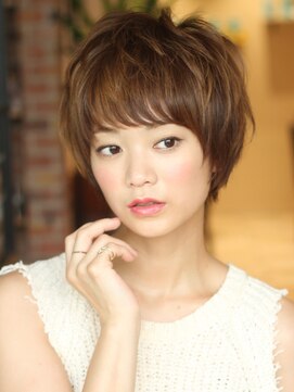 ビュー フクオカ(VIEW FUKUOKA) ミセス大人女子の似合わせカットアースカラーのショートボブ