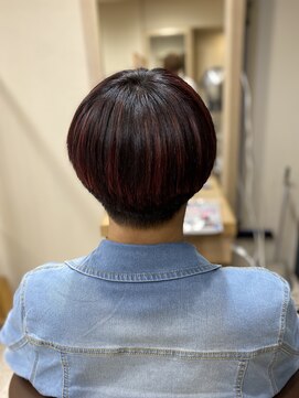 ヘアサロンアンドヘアメイクディー(hair salon hair make D) 仙台Ｄ　ブラッドピンク×前下がり×韓国マッシュショート