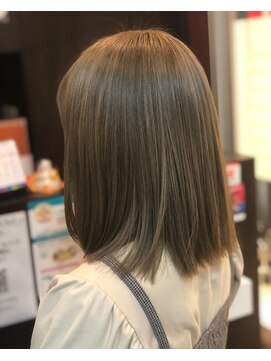 ヘアーアンドロハス レイール(Hair & Lohas Reir) 大人ミディアム