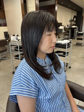 リリ(Liri material care salon by JAPAN) 大人セミロングデザイン