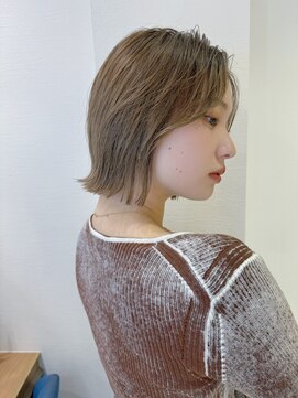 ロンドアベニール 北千住(Lond avenir) 【韓国ヘア】ぱつっとボブ　前髪パーマ　ミルクティーベージュ