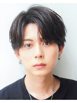 オーシャントーキョー 渋谷神南(OCEAN TOKYO) 韓国ヘアカルマパーマカルマバングセンターパート黒髪ウルフ