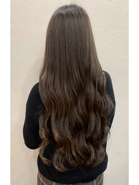 トウカ 船橋駅前店(TOUKA) レイヤーカット/くすみベージュ/オリーブベージュ[船橋/船橋駅]