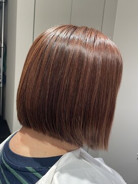 白髪染めを使わない透明感ブラウンボブ