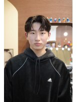 エディ(Edy)&nbsp;メンズセンターパートコンマバング刈り上げ韓国ヘア眉毛カット