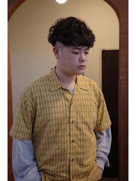 エディ(Edy) メンズマッシュスペインカール波巻きパーマ刈り上げ眉毛カット