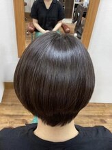 スプール(Spool)&nbsp;大人女性の丸みショートヘアで小顔効果