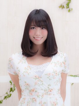 ヘナ ファクトリー 十条店 王道のナチュラル黒髪ミディアム