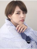 辺見えみり　大人可愛い　前髪長め　ショート　ショートヘア