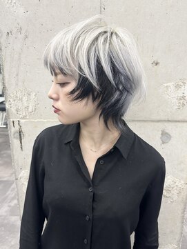 スノットバイガルテ(SNOT by GARTE) ウルフカット/ウルフヘア/インナーカラー/ホワイトカラー