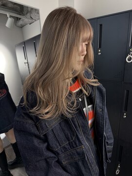 アフィナー 新宿(Afinar) ラフカール/ブロンド