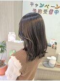 ミディアムボブ　アッシュブラウン