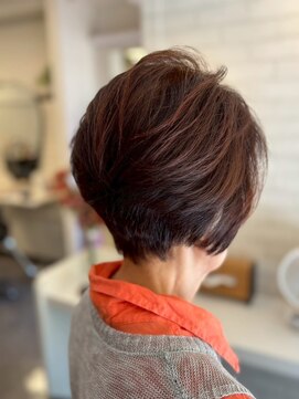 ウエニフェリス(UE2 FELIZ) ふんわりショートスタイル