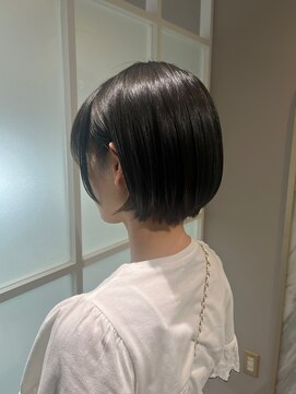 トッカ 高槻店(tocca) オリーブグレージュとショート