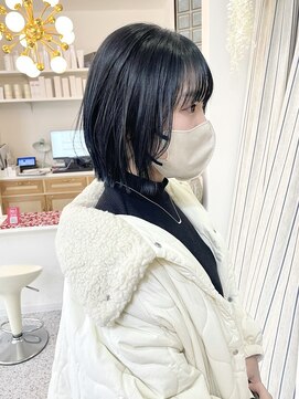 ロマーリ 岡山店(LOMARLIE) 20代30代ショートボブブルーブラックブリーチなしダブルカラー