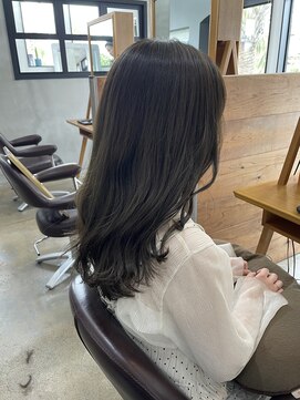 ヴィアルス 花山店(VIARS) オリーブ