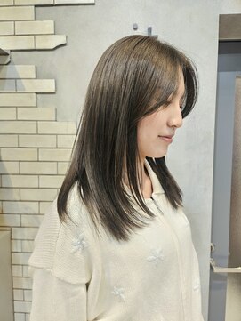 イット(it.) it. YUI ブリーチなしWカラー オリーブグレージュ