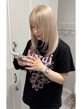 ノエ シンサイバシ(Noe Shinsaibashi) 【keina】ホワイトブロンド/ハイトーン/ケアブリーチ/ストレート