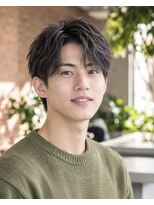 ロア(Roa.)&nbsp;コンマバングセンターパートシャドウパーマツイストスパイラル
