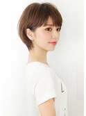 30代・40代小顔マニッシュワンサイドショートボブ黒髪前下がり
