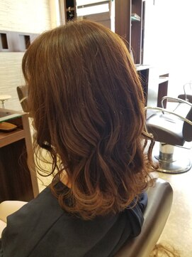 ブランシェ 名鉄小幡駅前店 明るめブラウンカラー