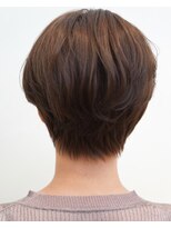 【スタイリングも簡単】ハンサムショート