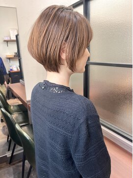プチメゾントウキョウ(Petit Maison Tokyo) くびれショート_耳かけヘア