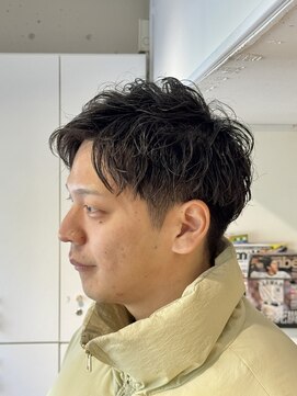 リンカラン トロワ(LINGKARAN Trois) 2ブロショートゆるっとスパイラルパーマ