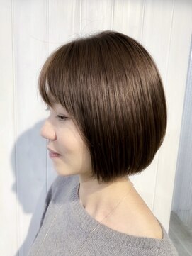 ウォーターリリー(Water Lily) 【大人可愛い】ミセスショートボブ