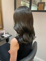 ロウ 町田(ROW)&nbsp;ワンレンボブ前下がりショート内巻きワンカール鎖骨ミディアム