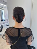 ウィークエンド(WeekenD)&nbsp;ツヤタイトシニヨン