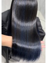 ナンバー 小山(Number.)&nbsp;ブルーハイライト&ネイビーブラックカラー