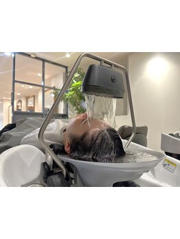 頭全体をお湯に漬け込む『かけ流し×浸け込み』の"頭浸浴"導入！うっとり癒される新感覚の癒し体験☆